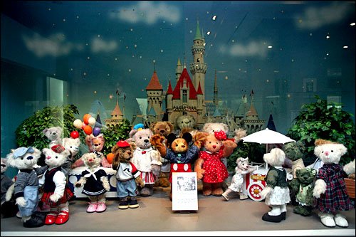 One day Teddy Bear Museum Tour